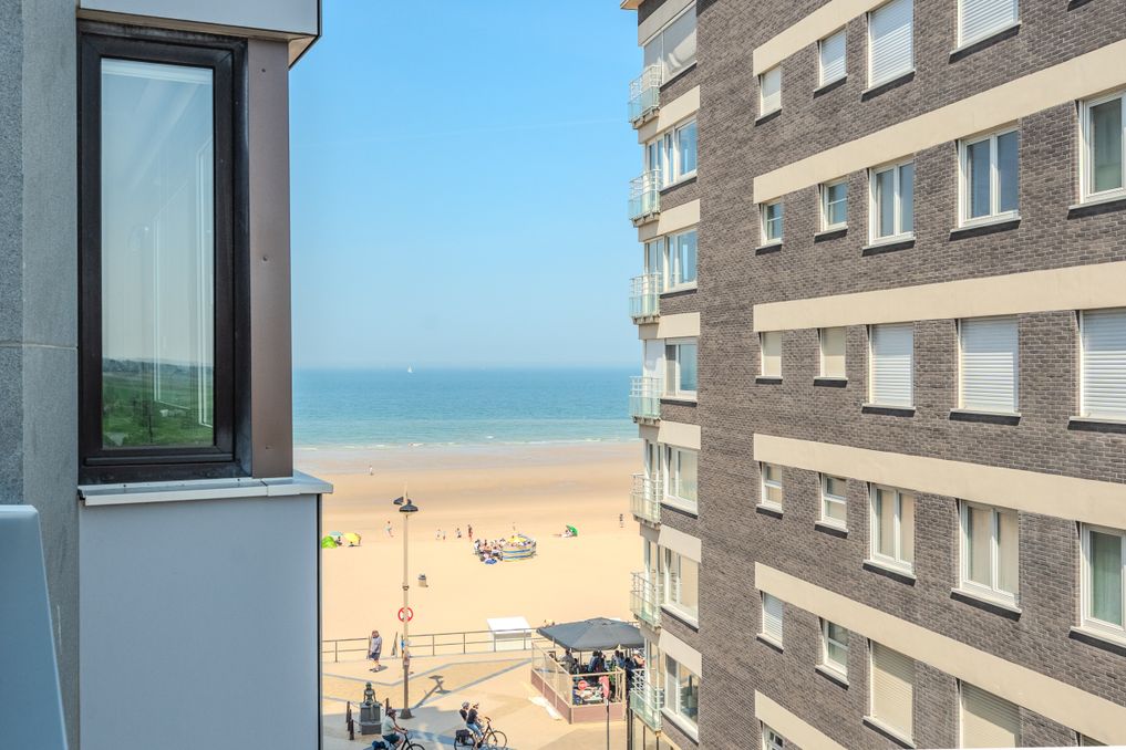 Studio spacieux avec belle vue latérale sur la mer à Middelkerke