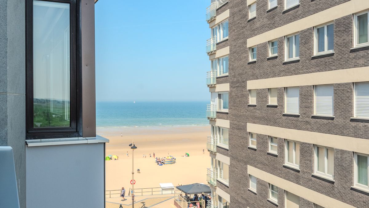 Studio spacieux avec belle vue latérale sur la mer à Middelkerke
