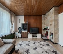 Ruime woning met garage en opslagruimte te Oostende