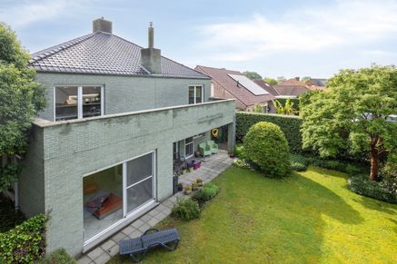 Kantoor met woning te koop Hoogstraten