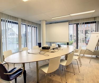 Verhuurd kantoor met rendement van ca. 6,7% in Roeselare