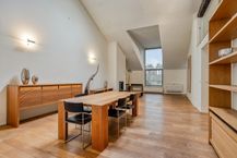 Duplex de deux chambres avec terrasse ouest à Saint-Gilles
