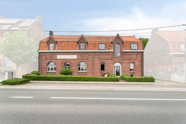 Horecazaak met appartement in Heuvelland te koop
