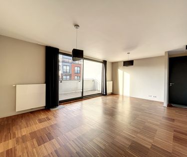 Kanaal : 2 slaapkamerappartement + terrassen + garage