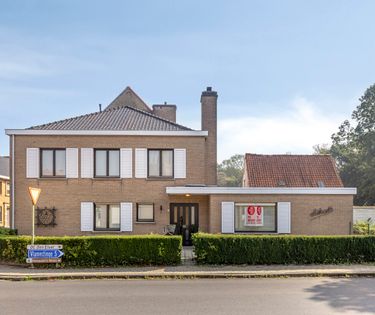 Ruim huis te koop met 5 kamers in Elverdinge