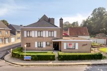 Ruim huis te koop met 5 kamers in Elverdinge