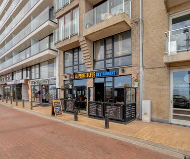 Propriété d'accueil louée dans un emplacement privilégié sur Zeedijk Blankenberge