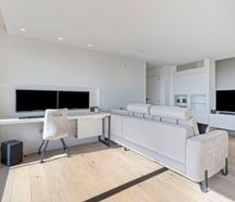 Ready to move in apartment on the 8th floor with spacious terrace and open views