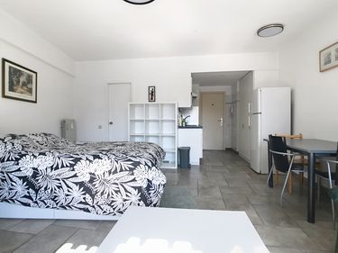 Studio met zicht op centraal station te Antwerpen te koop