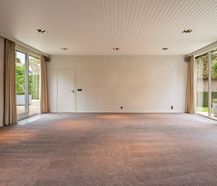 Uniek alleenstaand huis met diverse mogelijkheden te Izegem