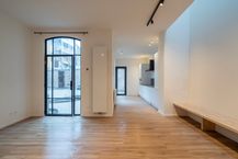 Koetshuis met 2 slaapkamers en tuin te huur in centrum Gent