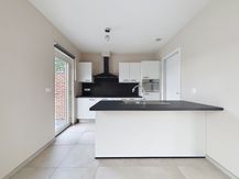 Nieuwbouwwoning met 4 slaapkamers in Ruiselede