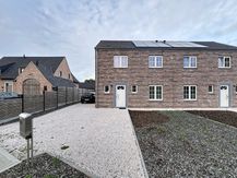 Nieuwbouwwoning met 4 slaapkamers in Ruiselede