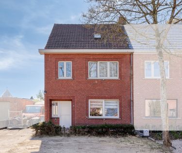 Karaktervolle gezinswoning met 5 slaapkamers en zonnige tuin