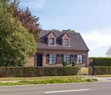 Ruime open bebouwing in Zomergem te koop