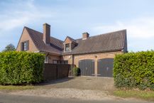 Ruime open bebouwing in Zomergem te koop