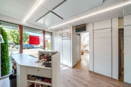 Kantoor met woning te koop Roeselare