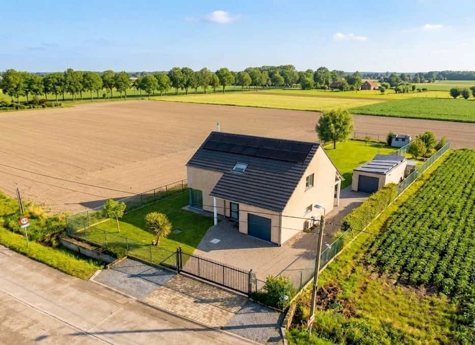 Moderne EPC A villa (2016) met vrij uitzicht te Oppuurs
