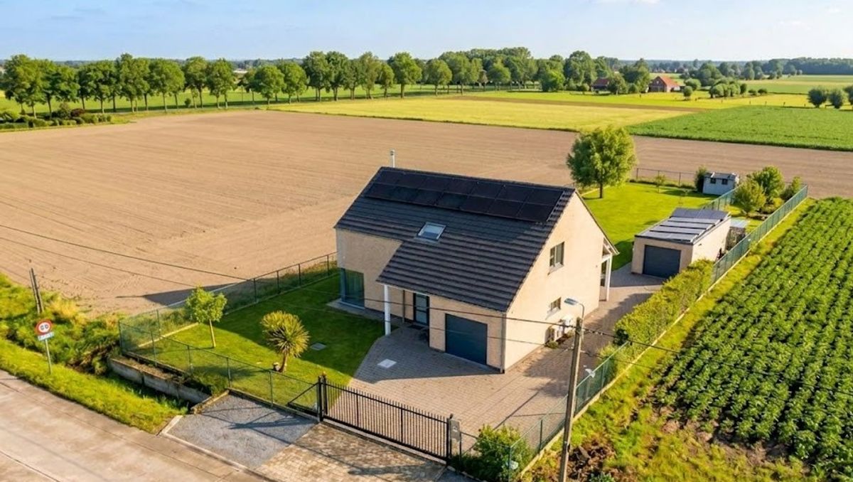 Moderne EPC A villa (2016) met vrij uitzicht te Oppuurs