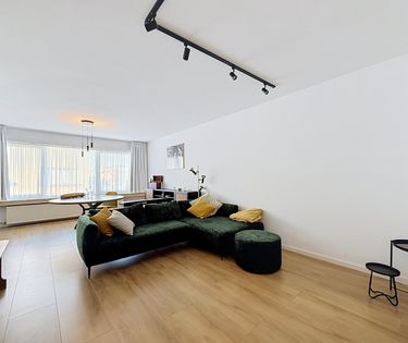 Vernieuwd appartement met 2 slaapkamers te huur in Merksem