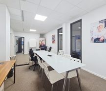 Kantoor (202 m²) te huur nabij het levendige Dok Noord
