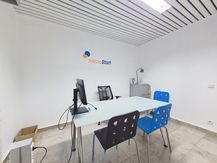 Kantoor (202 m²) te huur nabij het levendige Dok Noord 