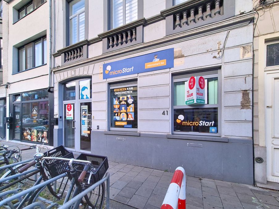 Kantoor (202 m²) te huur nabij het levendige Dok Noord 