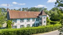 Patrimoniumvennootschap met historische kasteelhoeve te koop in Grimbergen 