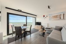 Prachtige studio met zuidgericht terras en weids uitzicht!