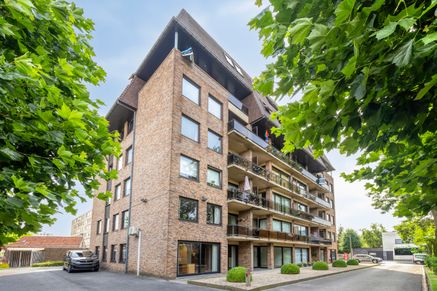 Kantoorgebouw te koop Roeselare
