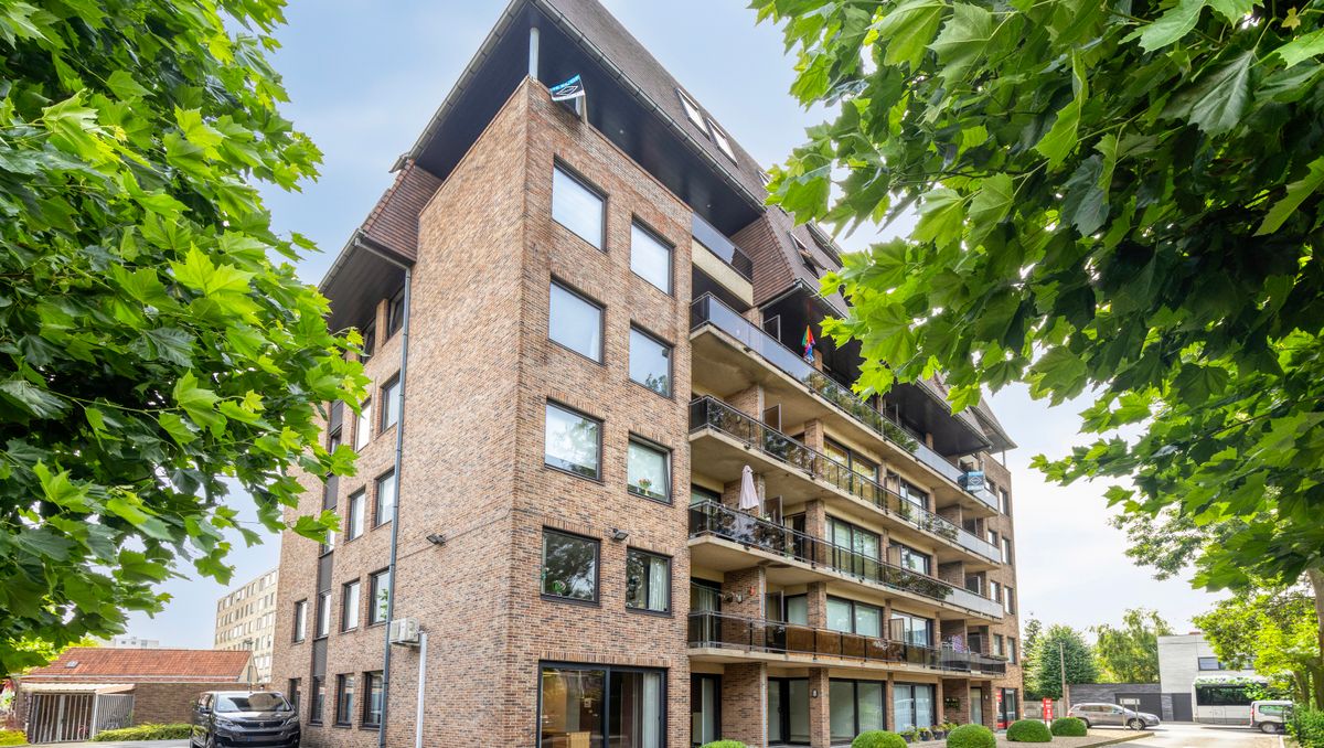 Office or practice space of approximately 75m² for sale in Roeselare