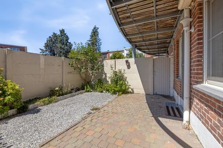 Gelijkvloers appartement te koop Deurne