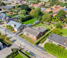 Alleenstaand huis op prachtig stuk grond van 1.037m² in Dentergem