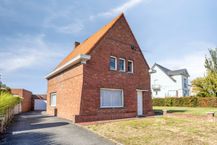Alleenstaand huis met 3 slaapkamers te koop in Anzegem