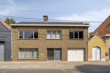 Solide huis met 4 slaapkamers, tuin, garage en kapel te koop