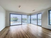 Brussel: 2 slaapkamer (103m²)appartement en zicht op kanaal 