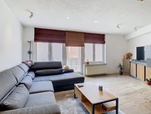 Duplex met terras en autostaanplaats te koop in Burcht