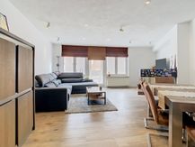 Duplex met terras en autostaanplaats te koop in Burcht
