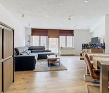 Duplex met terras en autostaanplaats te koop in Burcht