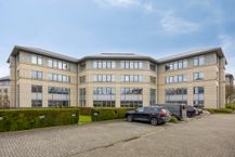 Bureau rénové avec 6 places de parking à vendre à Zaventem