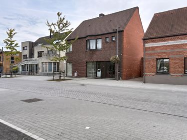 Handelspand/kantoorruimte te huur in centrum Kasterlee.