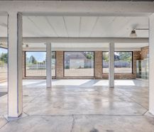 Immobilier commercial, entrepôt, duplex et terrain à Tienen