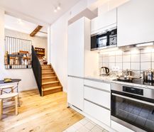 Grand Place : Furnished 1 bedroom apartment with terrace.