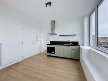 Lichtrijke studio op toplocatie aan de Leiekaai in Gent