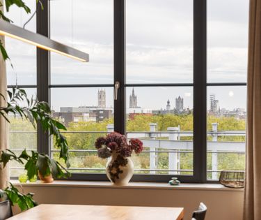Luxe appartement met zicht op de torens te koop te Gent