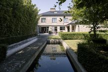 Uitzonderlijke villa met praktijk of kantoor in Ardooie