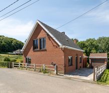 Huis met weide te koop op prachtige locatie in Heuvelland