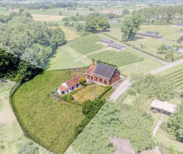 Huis met weide te koop op prachtige locatie in Heuvelland