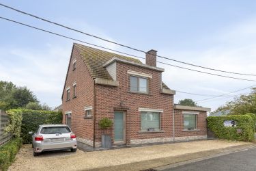 Ruime woning te koop in Oekene