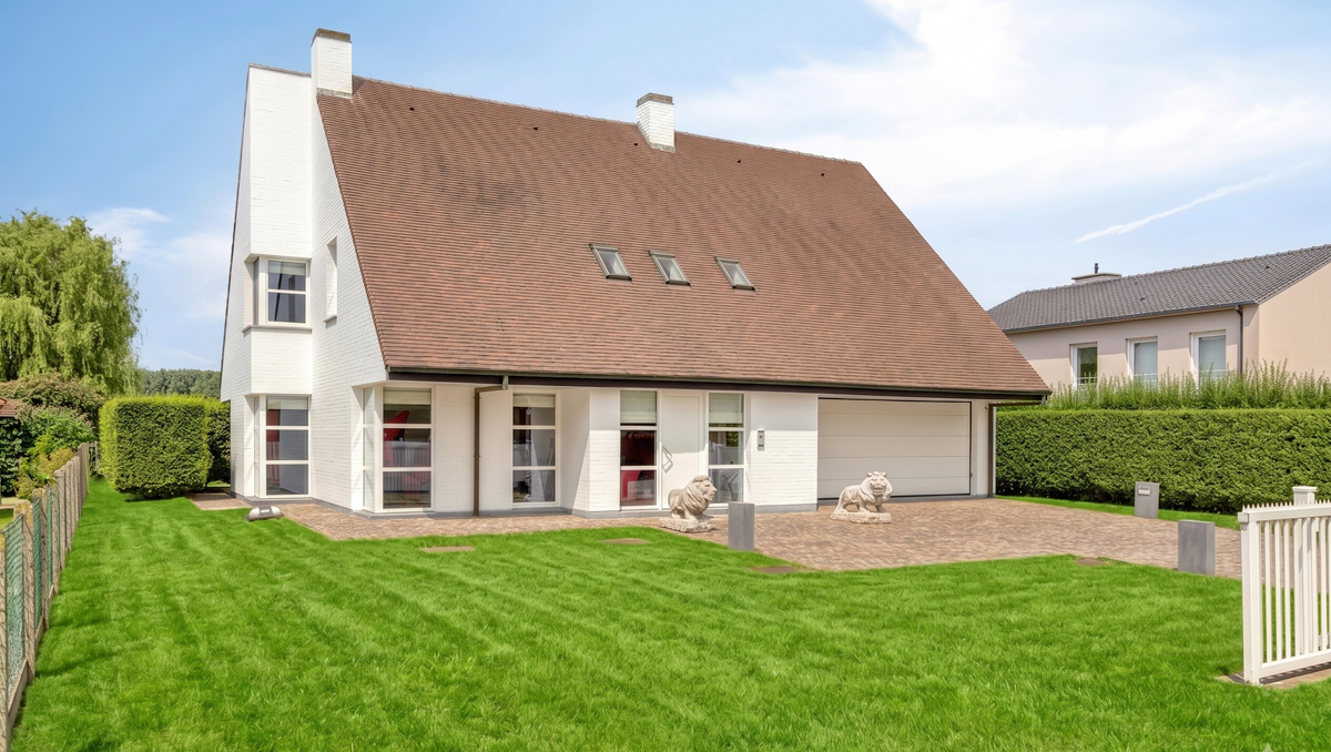 Ruime, mooie woning te koop in Geraardsbergen (Moerbeke)